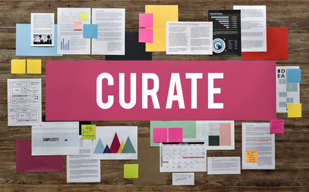 how bloggers curate content